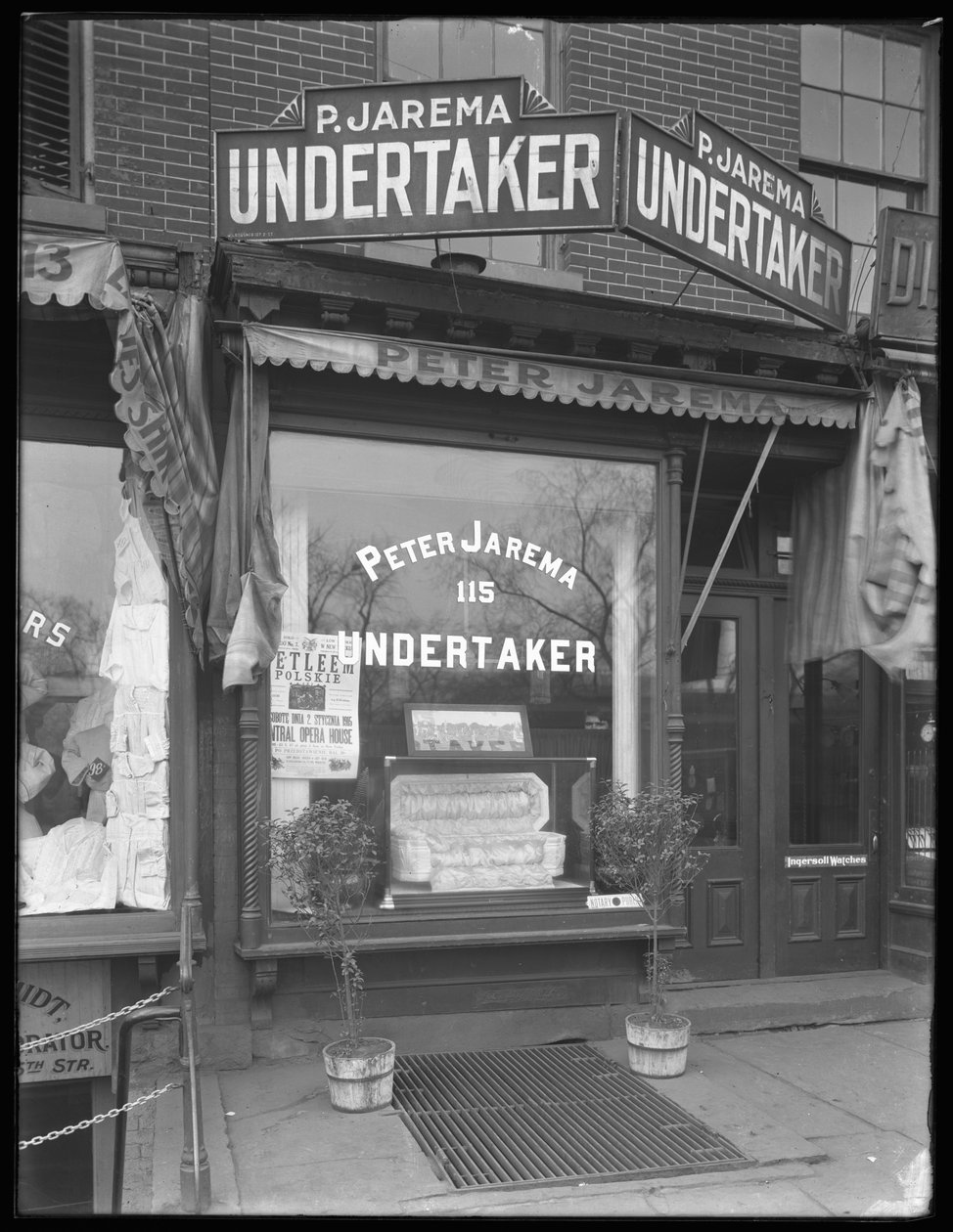 Peter Jarema, empresario funerario ucraniano, 115 Avenue A, Nueva York, 14 de noviembre de 1914 de William Davis Hassler