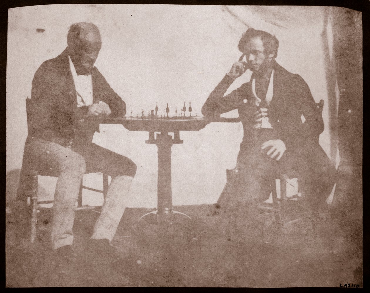 Nicolaas Henneman contempla su movimiento en un juego de ajedrez, septiembre 1841 de William Henry Fox Talbot