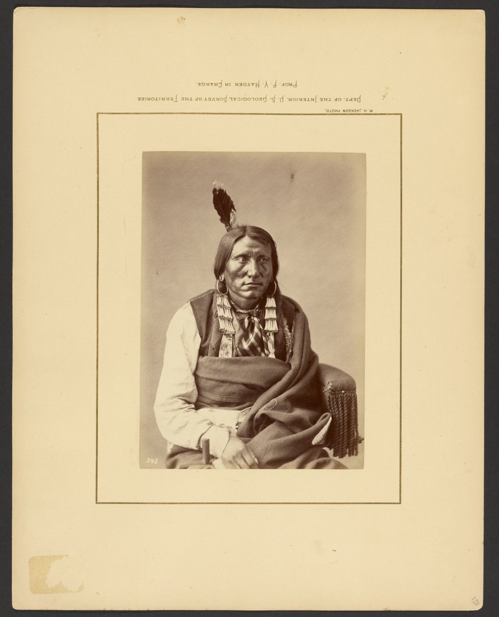 [Carga en el Hauk - (Brulé Dakota)] de William Henry Jackson