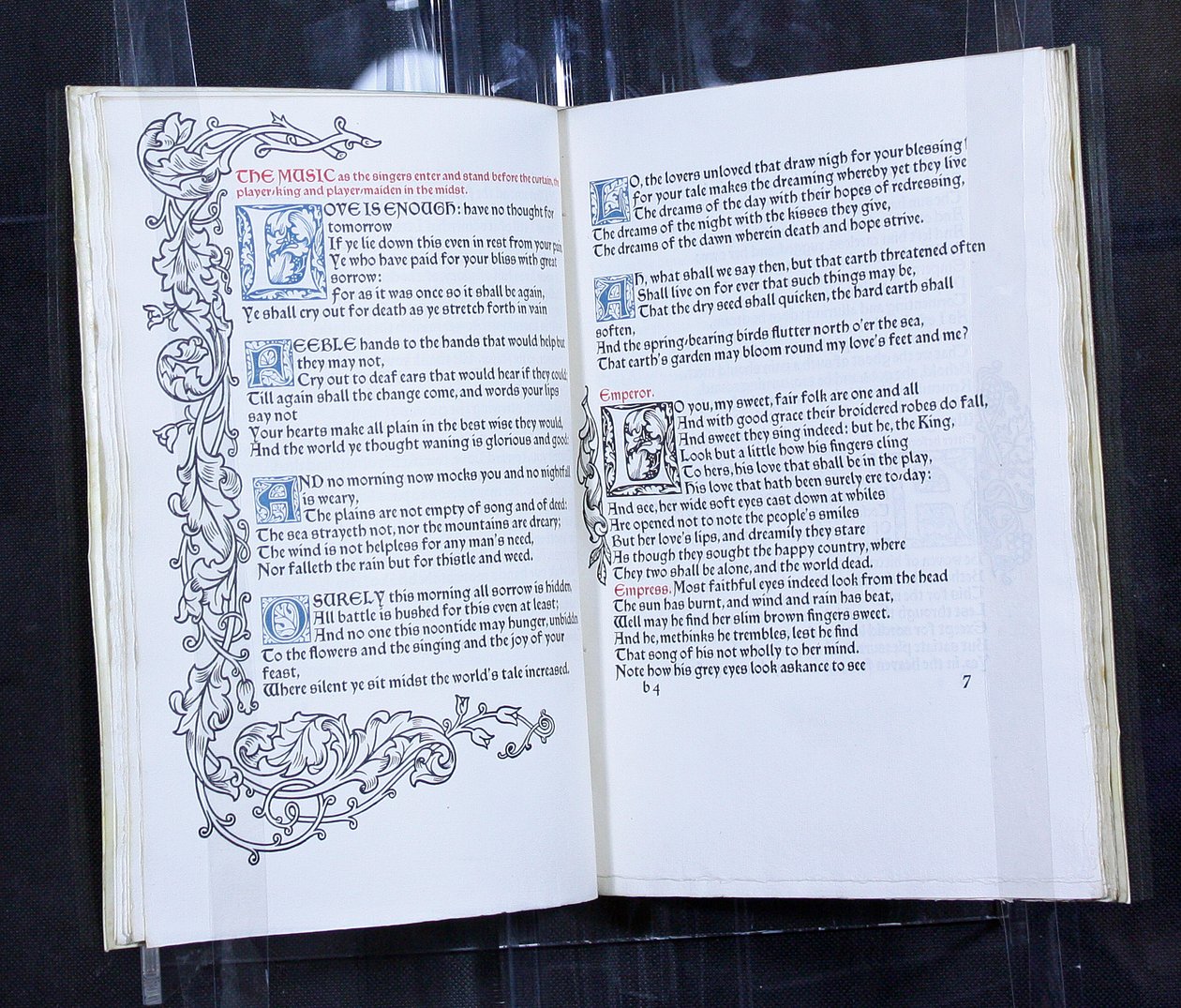 El Amor es Suficiente, publicado por la Prensa Kelmscott de William Morris