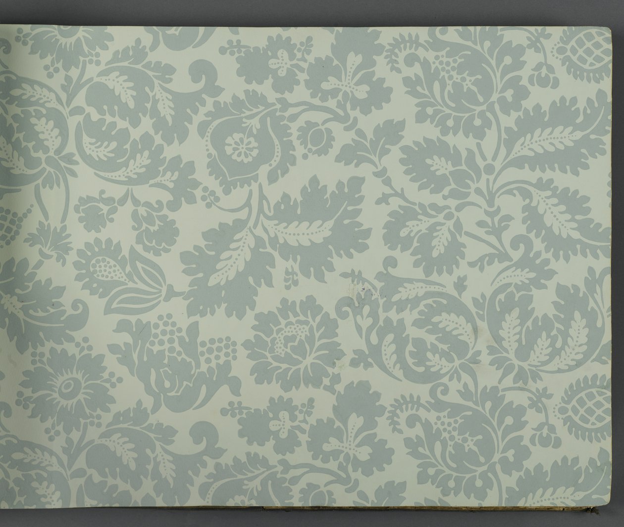 Libro de muestras de papel tapiz, antes de 1917 de William and Company Morris