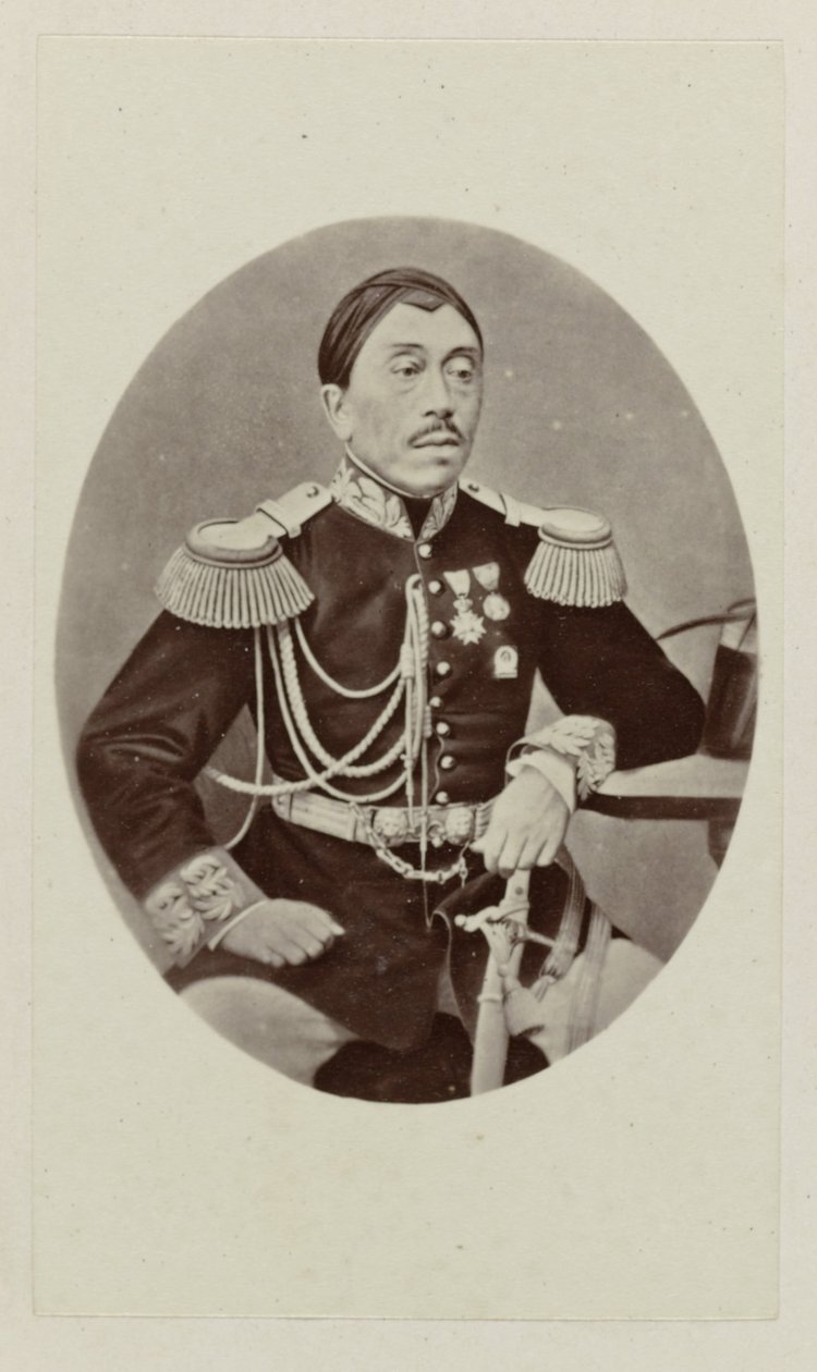 Retrato de van Mangkoe Negoro IV de Woodbury and Page