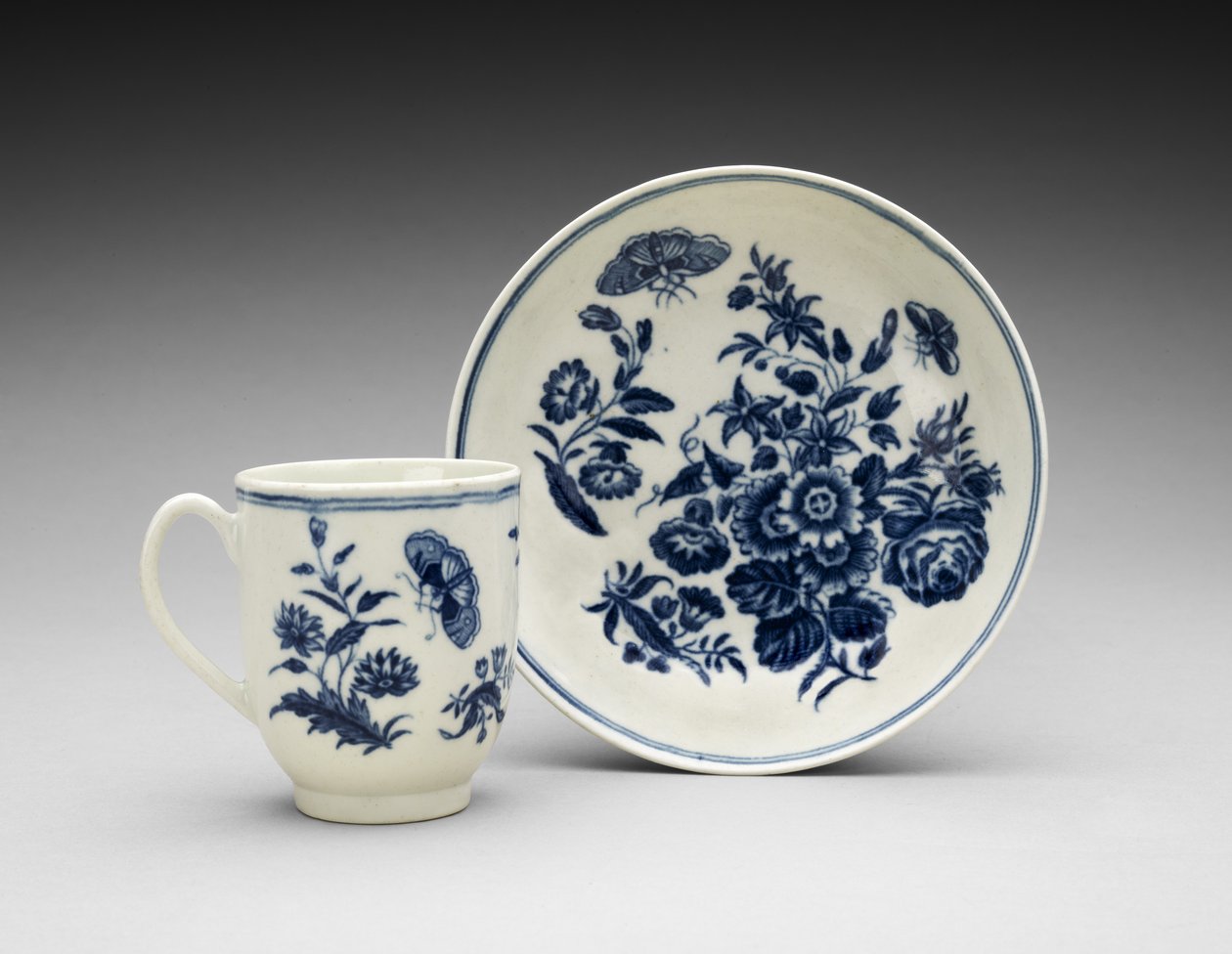 Taza de café y platillo, c. 1770-1783 de Worcester Porcelain Manufactory