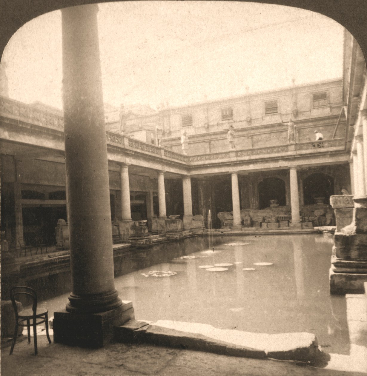 Baños romanos, Bath, Inglaterra de Works and Sun Sculpture Studios