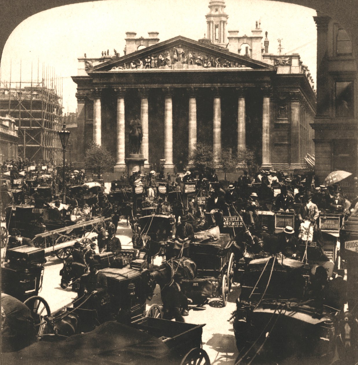 La Bolsa Real, Londres, 1896 de Works and Sun Sculpture Studios