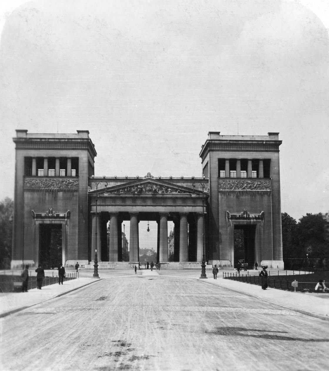 Propileos, Múnich, Alemania, c. 1900 de Wurthle and Sons