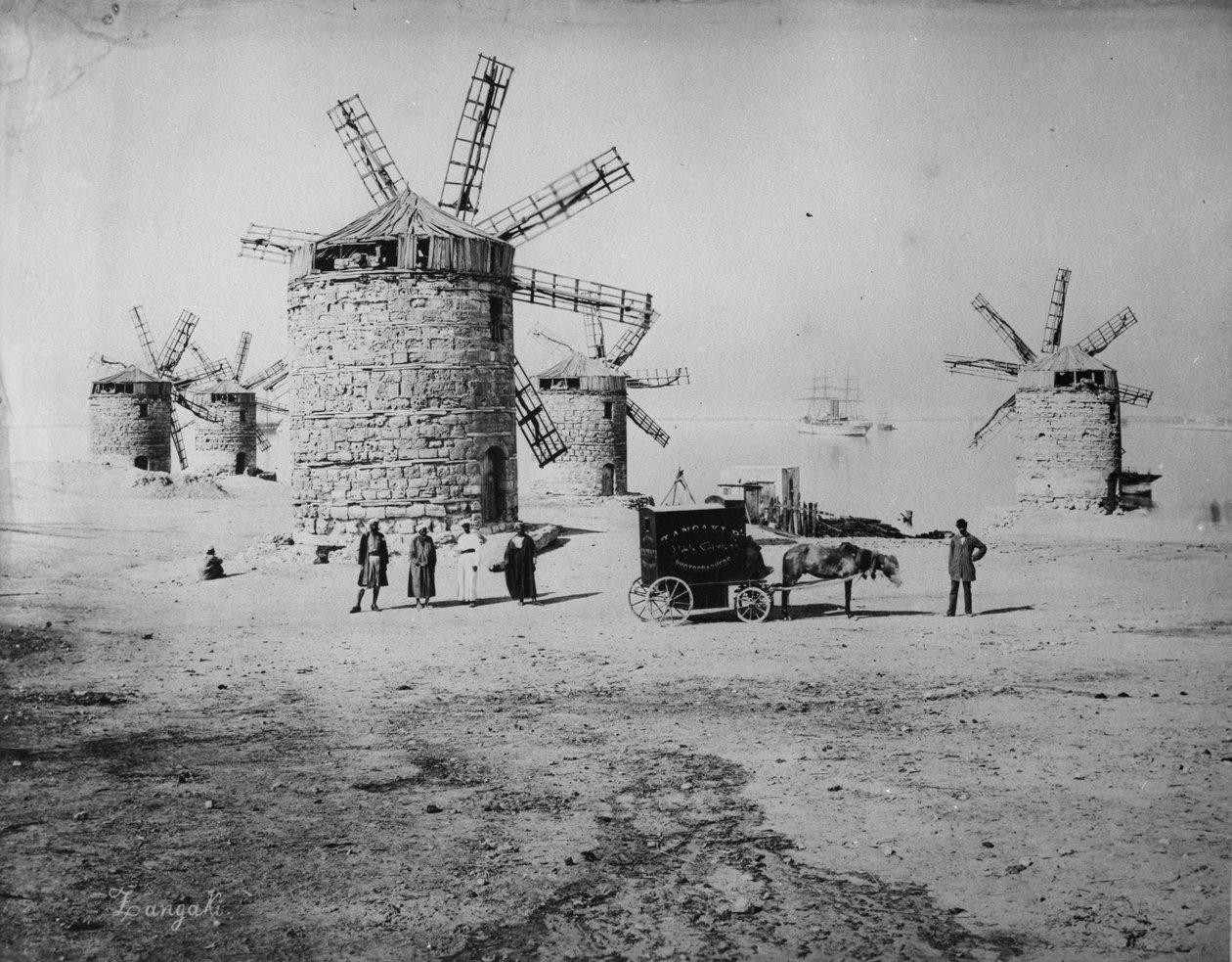 Fotógrafo Zangaki y su cuarto oscuro móvil, c.1880 de Zangaki Brothers