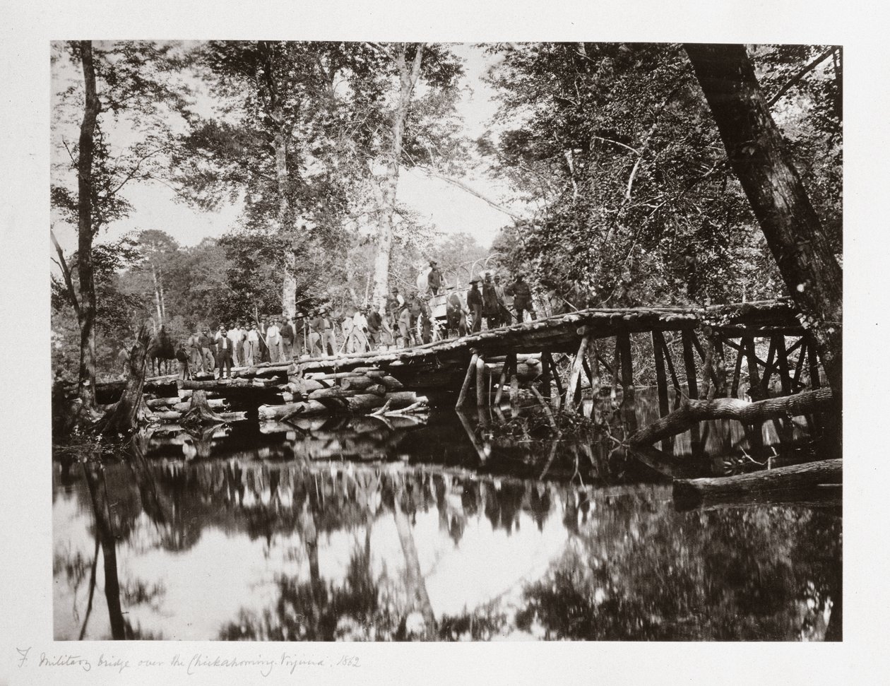 Un puente militar sobre el Chickahominy, Virginia, EE.UU., c. 1862 de Ferdinand Georg Waldmuller
