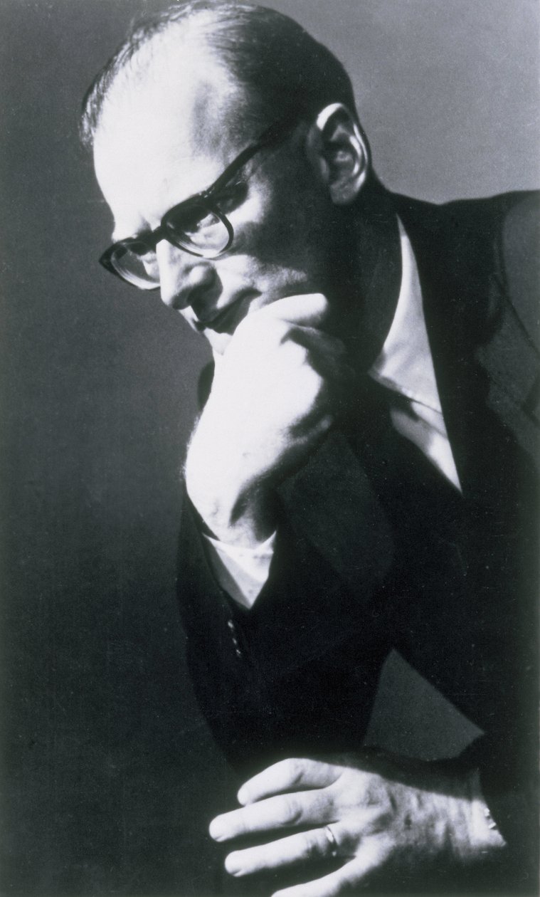 Arthur C. Clarke, autor británico de ciencia ficción e inventor de Frederick (attr. to) Barnard