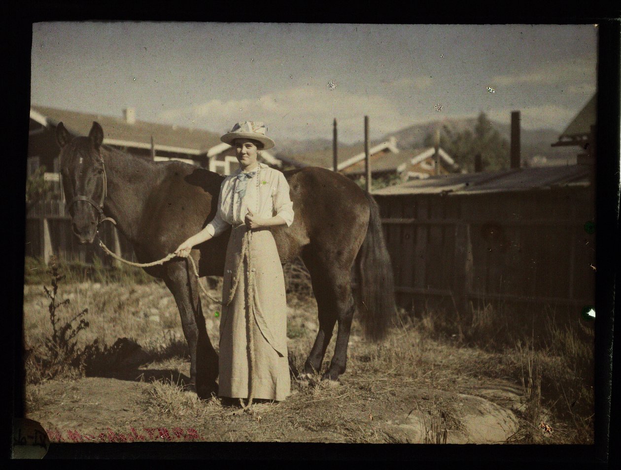 Madaline Bradbury y Chiketa, Santa Bárbara, c. 1915 de Frederick (attr. to) Barnard