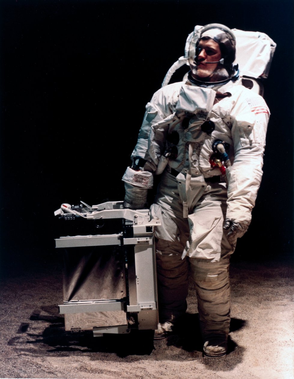 Vuelo espacial tripulado, EE.UU., Apollo, General El Retro-Reflector Láser del Apollo de Ferdinand Georg Waldmuller