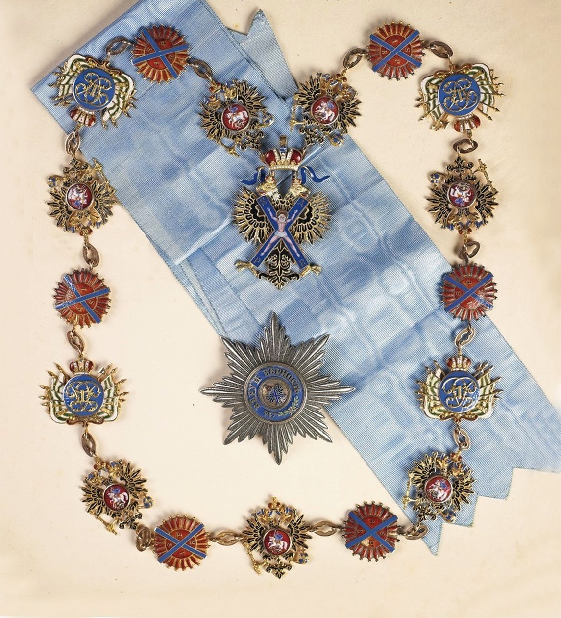 Las insignias de la Orden de San Andrés el Apóstol el Primer Llamado, Segunda Mitad del Siglo XIX de decorations and medals Orders