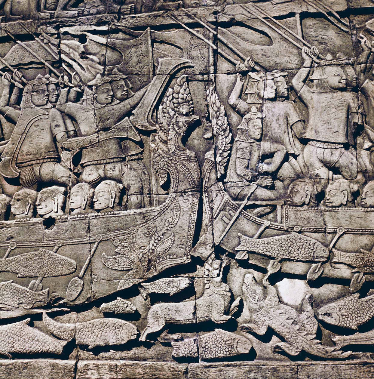 Batalla naval entre Cham y Khmer (detalle), bajorrelieve del Templo Bayon, Angkor Thom, sitio arqueológico de Angkor de Theodore Charles Ange Coquelin