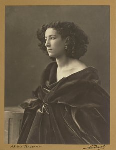 Retrato de Sarah Bernhardt en 1864 por Nadar de Nadar