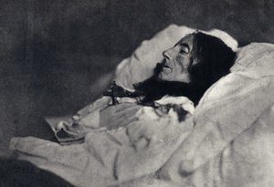 Retrato de la poeta Marcelline Desbordes Valmore (1786-1859) en su lecho de muerte. Fotografía de Félix Tournachon dit Nadar en 1859. Impresión de Victor Tournachon, padre de Nadar, finales del siglo XIX.