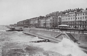 St Leonards-on-Sea (foto en blanco y negro) de (after) English photographer