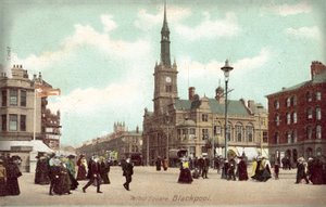 Talbot Square, Blackpool (foto en color) de (after) English photographer