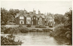 York Cottage, Sandringham (foto en blanco y negro) de (after) English photographer