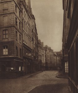 La calle de la Ferronnerie, vista desde la calle de la Reynie, el comienzo de la calle aún subsiste de (after) French Photographer