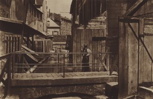 Las orillas del Bievre al pie de la calle de los Gobelinos de (after) French Photographer