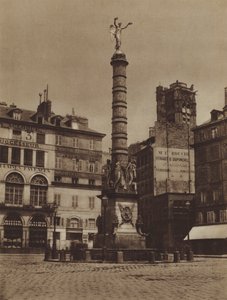 Plaza del Chatelet, la fuente está en su lugar original de (after) French Photographer
