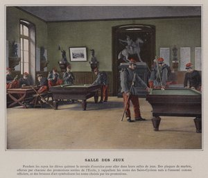 Sala de juegos (foto en color) de (after) French Photographer