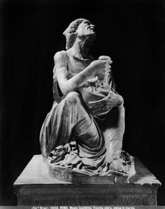 Estatua de una Anciana Borracha Sosteniendo un Odre de (after) Myron