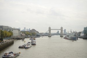 El Puente de Londres sobre el río Támesis, en el corazón de Londres de Albert Mansour