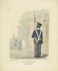 Soldado con traje de guarnición, 1820-1825 infantería holandesa. Soldado con uniforme de guerrillero (título sobre objeto) Trajes militares del Reino de los Países Bajos. Dedicado a Su Excelencia Willem van Bylandt (título de la serie en el objeto)