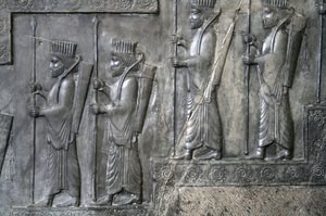 Escultura mural que representa a la Guardia Real, Tachara, Persépolis, c. siglo VI-V a.C.