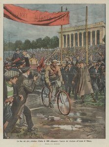 El final del giro ciclista de Italia de 3000 kilómetros, la llegada del ganador a la Arena de Milán