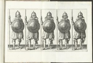 El ejercicio del escudo y la punta: cinco soldados de pie uno al lado del otro en línea con la aguja en la mano derecha apoyada en el suelo y el escudo frente al cofre (n. ° 31), 1618 The Nassausche Wapen-Handinge, van Schilt, Spies, Rappier andde Targe : 