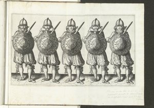 El ejercicio del escudo y la espiga: cinco soldados parados uno al lado del otro en línea con el estoque en la mano derecha y el escudo frente al cofre (n. ° 32), 1618 The Nassausche Wapen-Handelinge, van Schilt, Spies, Rappier andde Targe: beyde figuerlic de Adam van Breen