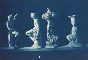 Cuatro estatuas de Adolphe Terris