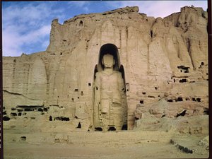 Buda gigante de pie, siglo V-VI