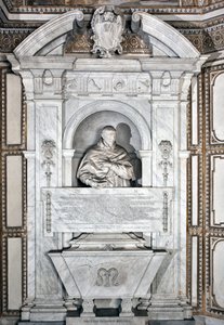 Monumento funerario en homenaje al Cardenal Giovanni Garcia Mellini con retrato en busto. Escultura de mármol por Alessandro Algardi, alrededor de 1630, Roma, Basílica de Santa Maria del Popolo, Capilla Mellini de Alessandro Algardi