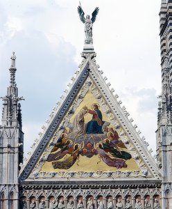 Catedral de Siena (Cattedrale di Santa Maria Assunta). 1215-1263. (detalle) Mosaico con la coronación de María. 1878 de Alessandro Franchi