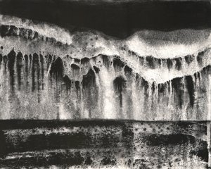 Abstracción de la naturaleza oscura de Alex Walsh