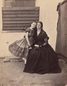 Sra. Greenhow y su hija, encarceladas en el Old Capitol, Washington, 1862 de Alexander Gardner
