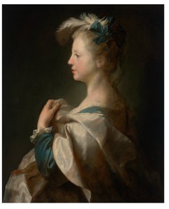 Retrato de niña, de medio cuerpo, de perfil, con traje de fantasía