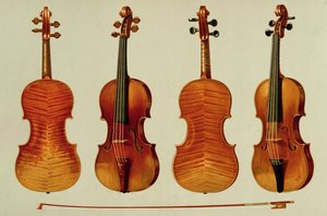 Violines (de izquierda a derecha): el 