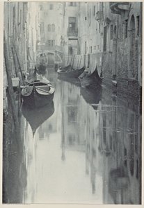 Un poco de Venecia, negativo de 1894, publicado en 1898 (fotograbado entonado) de Alfred Stieglitz