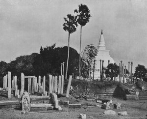 Las ciudades en ruinas de Anuradhapura. Thuparama Dagoba, c. 1890, 1910 de Alfred William Amandus Plate