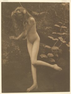 [Chica desnuda] de Alice Boughton