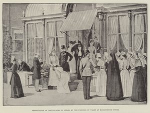 Presentación de certificados a enfermeras por la Princesa de Gales en Marlborough House