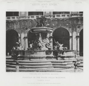 Fuente en la Piazza Della Madonna, Loreto, Italia