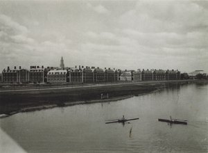 Universidad de Harvard: Escuela de Negocios desde el Río Charles de American Photographer (after)