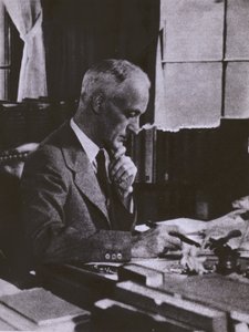 Harvey Cushing, neurocirujano, retrato de American Photographer (after)
