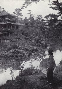 El pabellón dorado en Kinkakuji (foto en blanco y negro) de American Photographer (after)