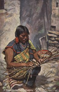 Una mujer moqui haciendo cestas, Arizona, EE.UU. (foto en color) de American Photographer